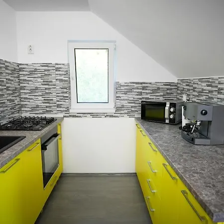 Villa Casa De Pe Rau Telega