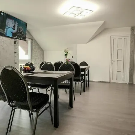Casa De Pe Rau Villa